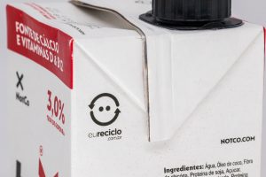 Descubra com os créditos de reciclagem da eureciclo tornaram a reciclagem de embalagens longa vida mais fácil e lucrativa.