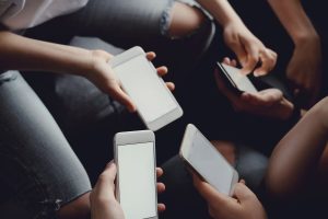 Descubra como funciona a reciclagem de baterias e pilhas, como você pode contribuir para reciclar esse materiais e muitas dicas importantes.